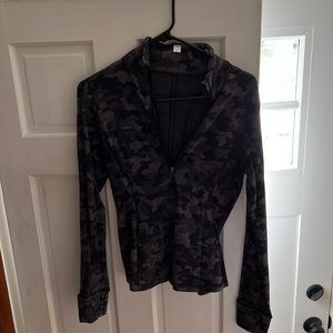 Lululemon camo pullover
